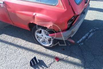 Buscan a una conductora que huyó tras provocar un accidente en Las Huesas (Foto TA)